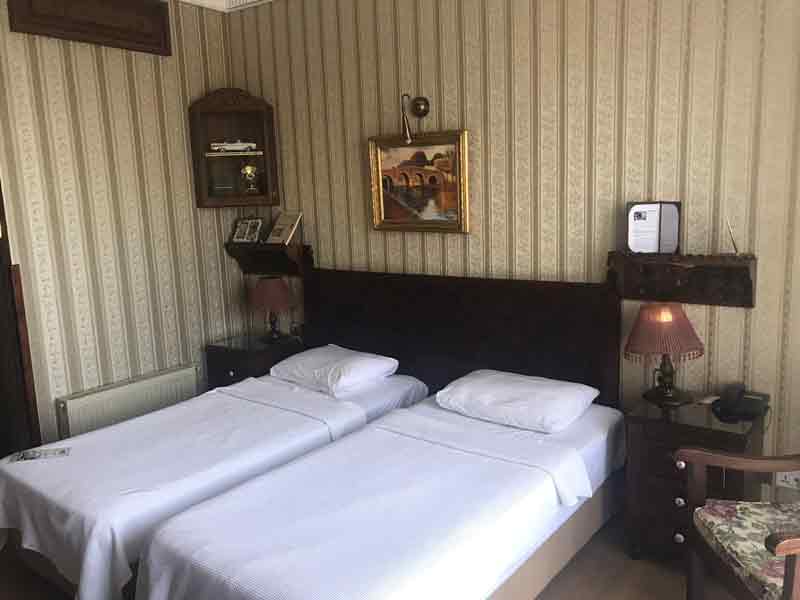 hotel-room-casablanca