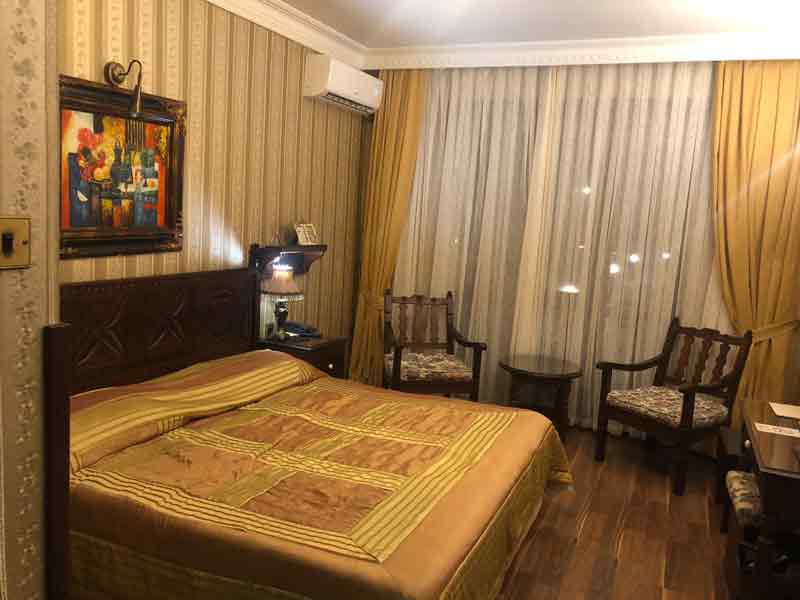 hotel-room-dostoyevski